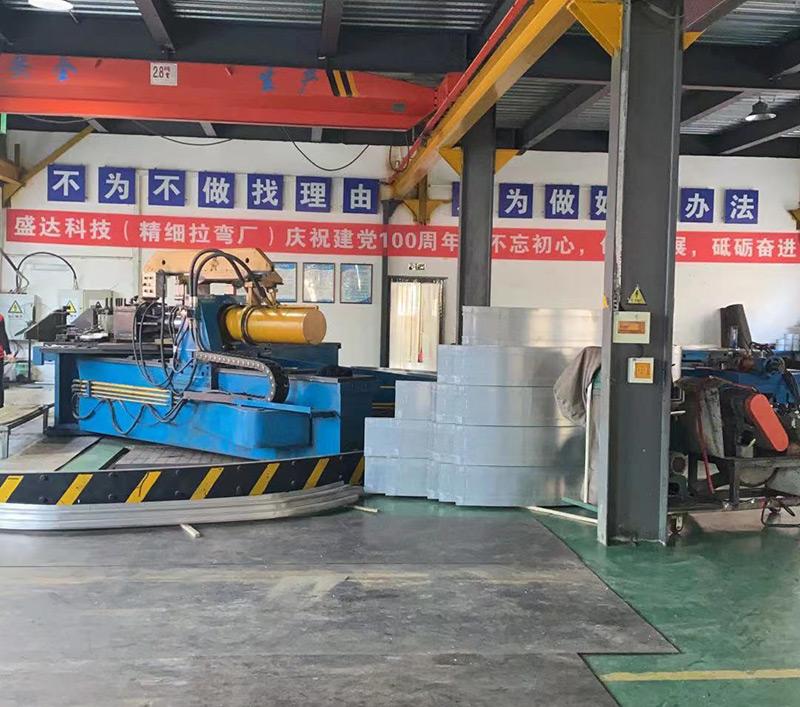 數(shù)控拉彎?rùn)C(jī)結(jié)構(gòu)形式