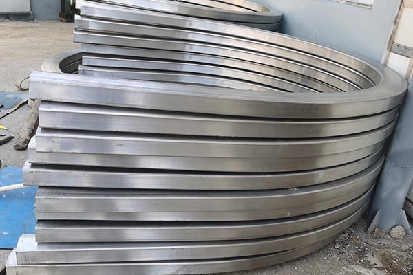 北京拉彎廠簡述不銹鋼U型彎管是怎么制作完成的