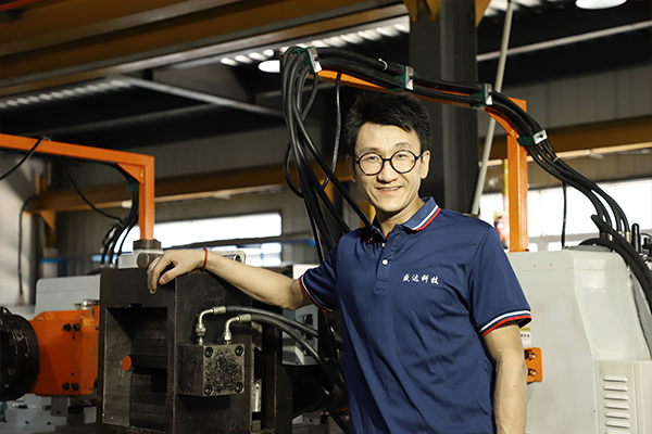 北京拉彎廠“喜迎二十大 筑夢向未來”