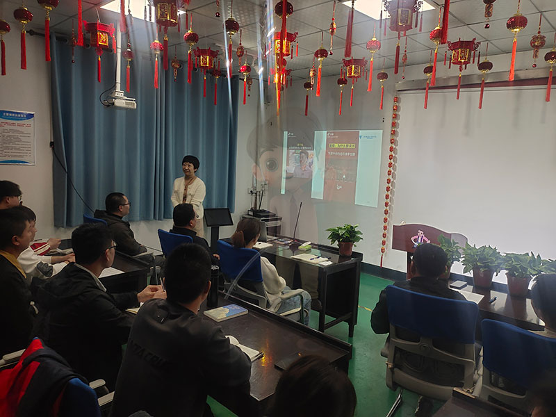 思維破繭,共赴成長(zhǎng):北京鋁型材彎弧加工廠共讀聯(lián)盟學(xué)習(xí)小組進(jìn)階之旅 思維破繭,共赴成長(zhǎng):北京鋁型材彎弧加工廠共讀聯(lián)盟學(xué)習(xí)小組進(jìn)階之旅