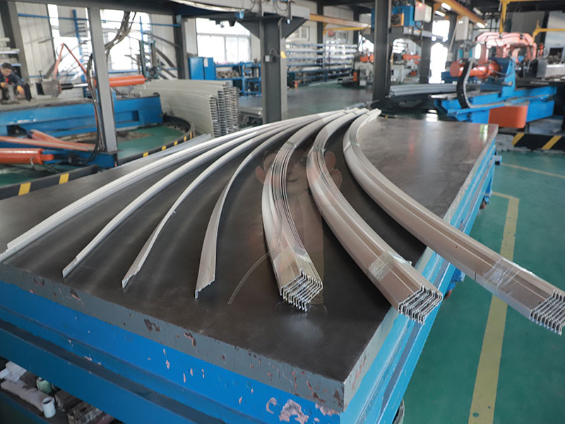 定制解決方案：如何通過(guò)北京精細(xì)拉彎加工滿足不同行業(yè)的特殊需求