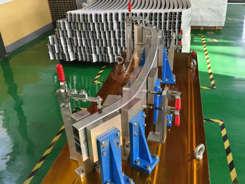 高效、精準(zhǔn)與智能化：北京拉彎加工設(shè)備的技術(shù)進(jìn)步與市場(chǎng)前景展望