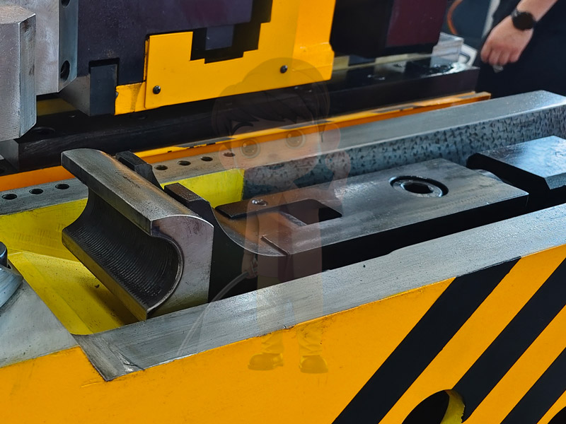 未來(lái)趨勢(shì)：北京工業(yè)拉彎加工在智能制造與自動(dòng)化領(lǐng)域的轉(zhuǎn)型與挑戰(zhàn)