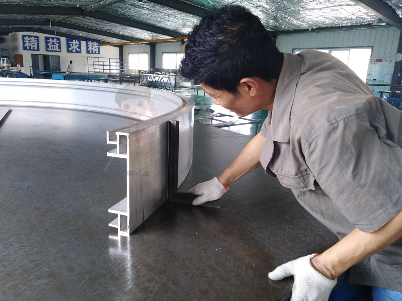 一站式拉彎加工廠家，提供從設(shè)計(jì)到生產(chǎn)的全流程服務(wù)，滿足客戶個(gè)性化需求